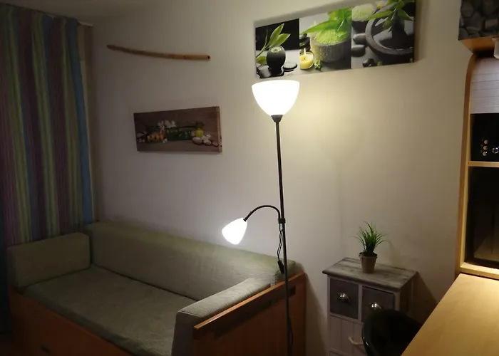 Vue Sur Et Montagnes *